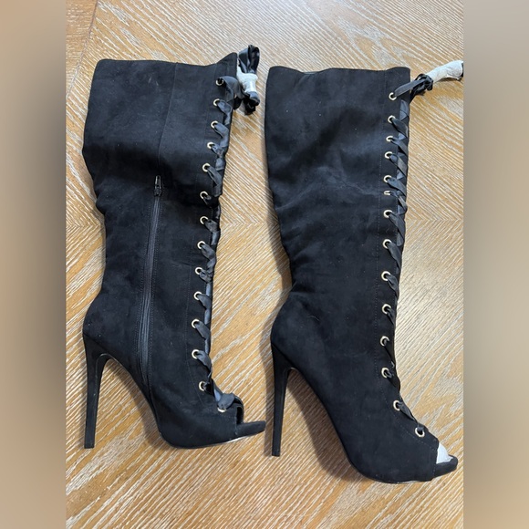 *NWOT TallLace-up Black BootsSize 10